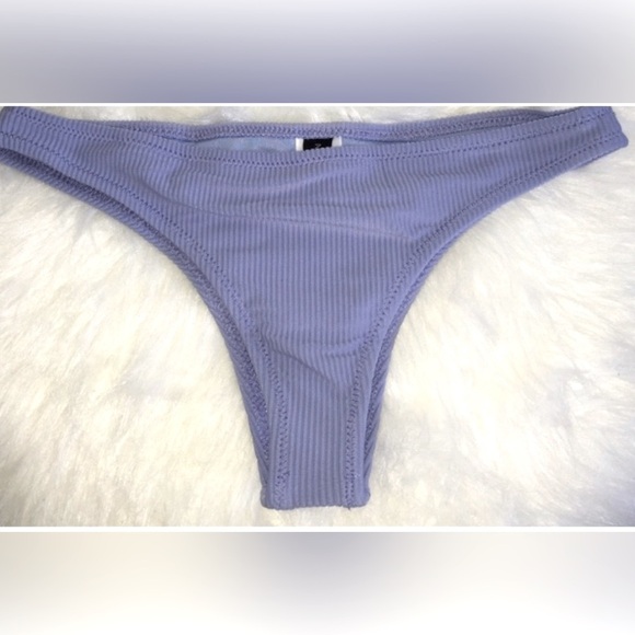Nasty Gal Medium Periwinkle Cheeky Bikini Bottom Brand New - Picture 1 of 4